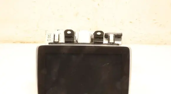 Radio/CD/DVD/GPS head unit