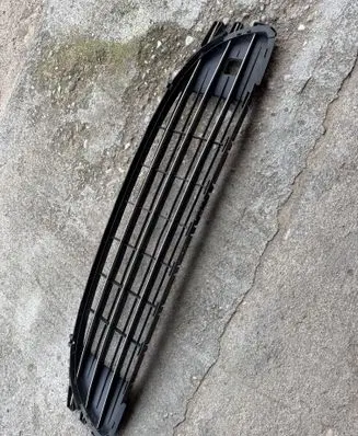 Peugeot 407 Front bumper lower grill 18C0832016 9659398777