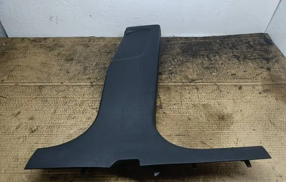 Skoda Yeti (5L) (B) pillar trim (bottom) 5L0867282 5L0867282A