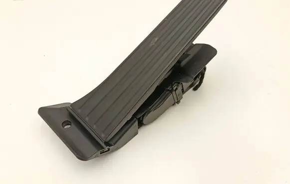 BMW 3 F30 F35 F31 Accelerator throttle pedal 6853175 6PV01043535 12037313DE
