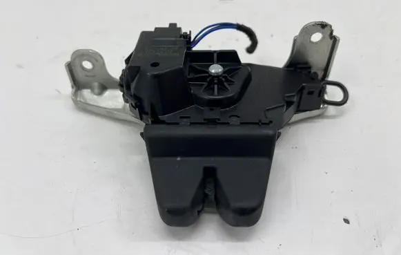 Mercedes-Benz CLA C118 X118 Tailgate/trunk/boot lock/catch/latch A2057500600