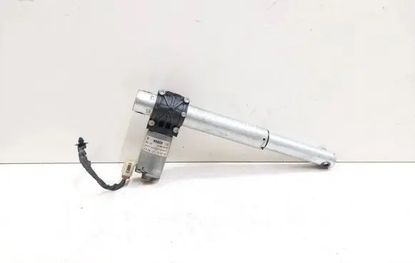 BMW 5 F10 F11 Seat adjustment motor 9168758 041012N 0390204067