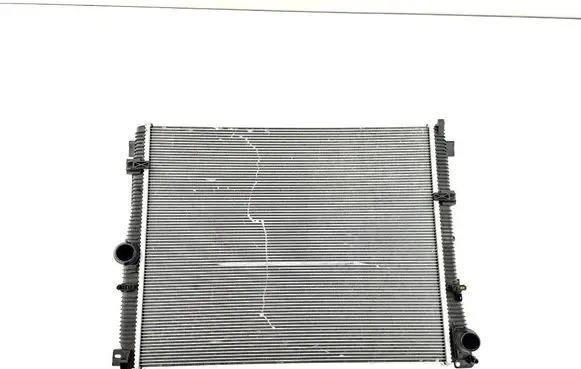 BMW i4 Coolant radiator 9452580 17119452580 15272311