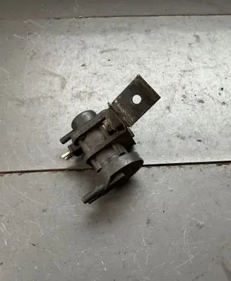 Opel Zafira A Turbo solenoid valve 4522371 4715396