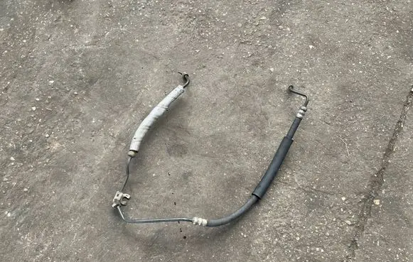Power steering hose/pipe/line