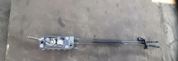 Volkswagen PASSAT B7 Gear selector/shifter in gearbox 3C0711049AL