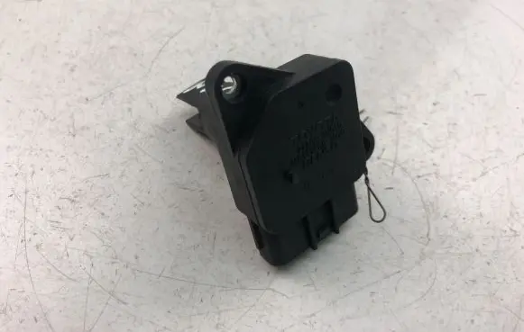Toyota Auris 150 Mass air flow meter 222040N010