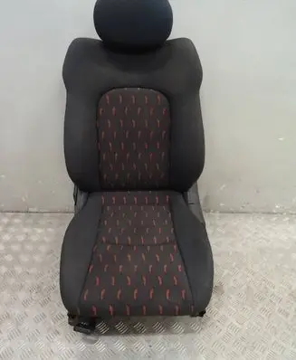 Mercedes-Benz C W203 Front driver seat 