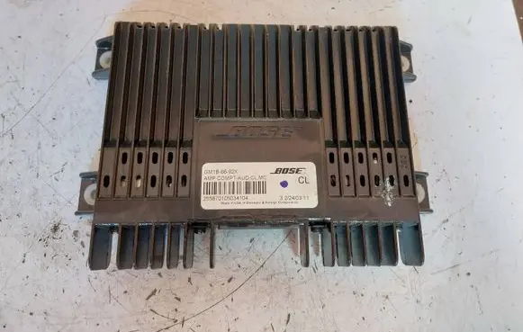Mazda 6 Sound amplifier Gm1b6692x