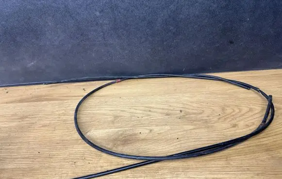 Volvo V70 Engine bonnet/hood lock release cable