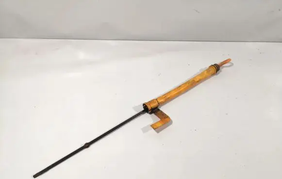 Volkswagen PASSAT B6 Oil level dip stick 038103663C