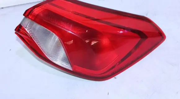 Ford Focus Rear/tail lights JX7B13404CE 05122019 C519RL5B