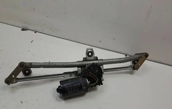 Front wiper linkage and motor