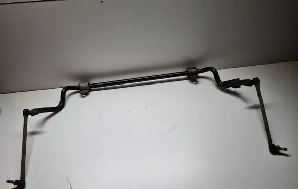 Mercedes-Benz C W204 Front anti-roll bar/sway bar A2043230665