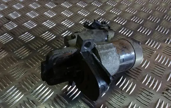 Mazda 6 Starter motor M000T90981
