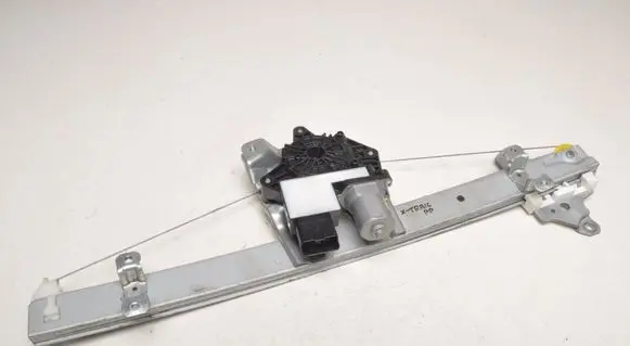 Nissan X-Trail T33 Front door window regulator with motor 807506RN1A