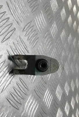 Volvo V40 Fuel Injector clamp holder
