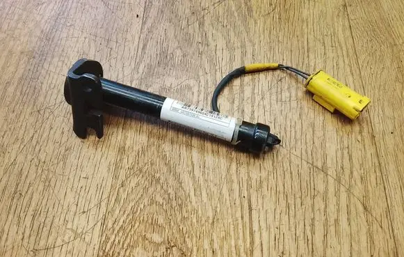 BMW X3 G01 Bonnet Pedestrian Airbag Actuator 7397496 51237397496