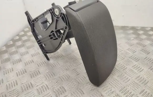 Skoda Octavia Mk3 (5E) Armrest 5E0864207