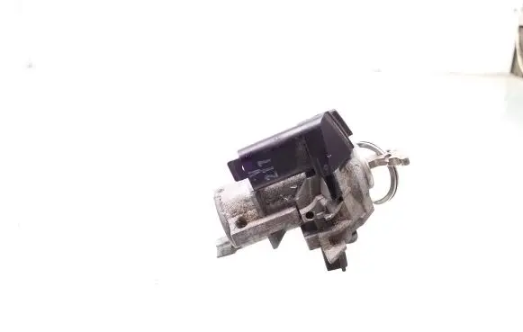 Mercedes-Benz C W204 Front door lock (next to the handle) 5WK49015