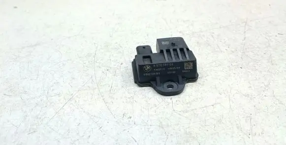 BMW X3 F25 Glow plug pre-heat relay 8570087 0522120103