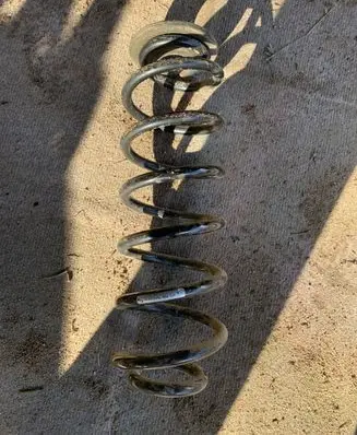 Volkswagen Golf VI Rear coil spring 994329