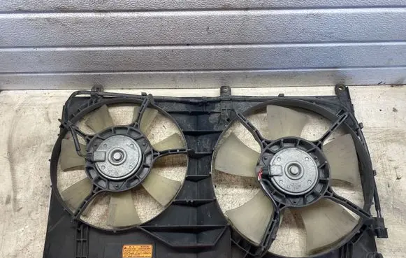 Mitsubishi Grandis Electric radiator cooling fan