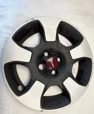 Fiat Panda III R15 wheel hub/cap/trim 52067405