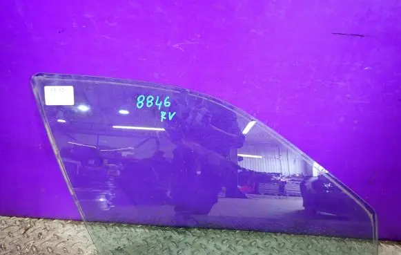 Citroen Xsara Picasso Front door window glass four-door