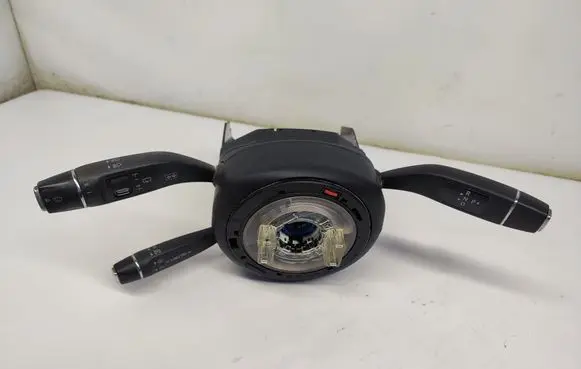 Wiper turn signal indicator stalk/switch
