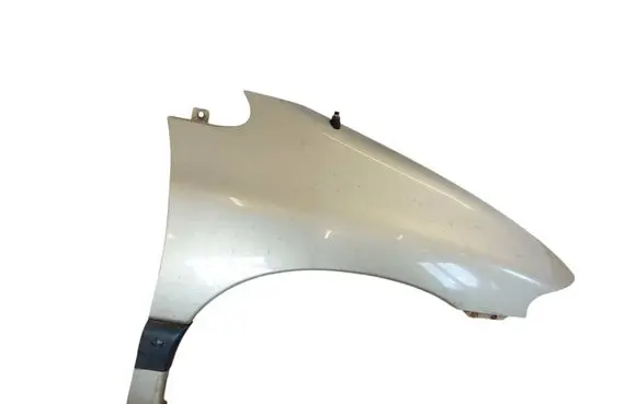 Chrysler Voyager Fender