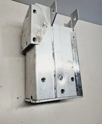 Volvo XC60 Radiator support slam panel bracket 32216625 32216617