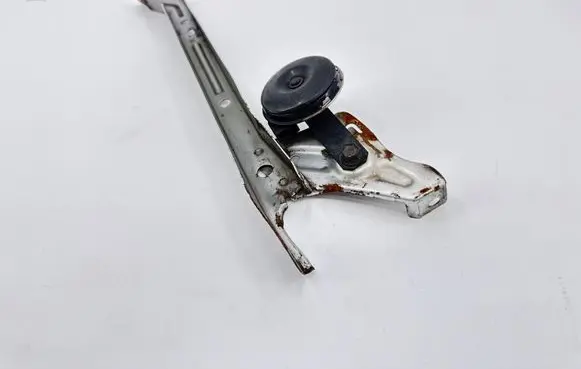 Toyota Prius (XW20) Radiator support slam panel bracket