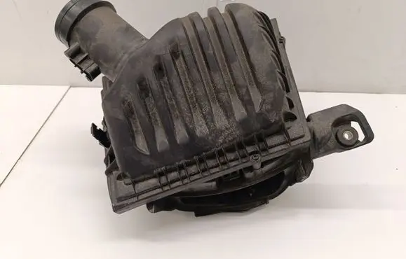 BMW 2 F46 Air filter 8513916 8513944
