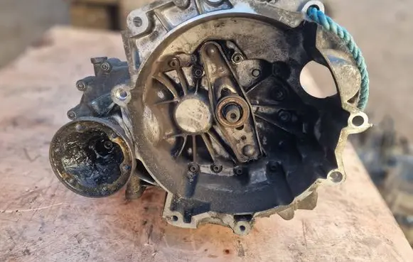 Audi A1 Manual 5 speed gearbox LGQ 02T300057Q 08013482479