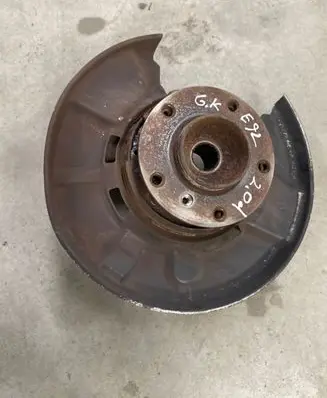 BMW 3 E92 E93 Rear wheel hub spindle/knuckle 6761579