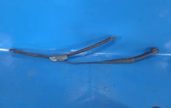 Chrysler 200 Front wiper blade arm 68101155AB