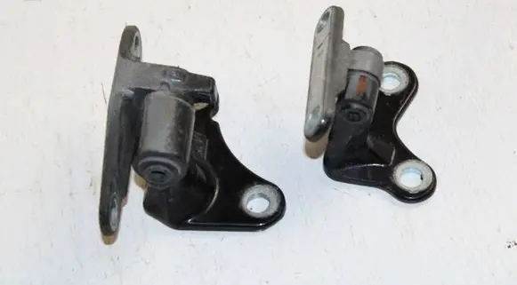 Mitsubishi Colt Rear door hinge set 