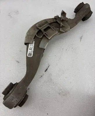 BMW 5 G30 G31 Rear upper control arm/wishbone 6870536