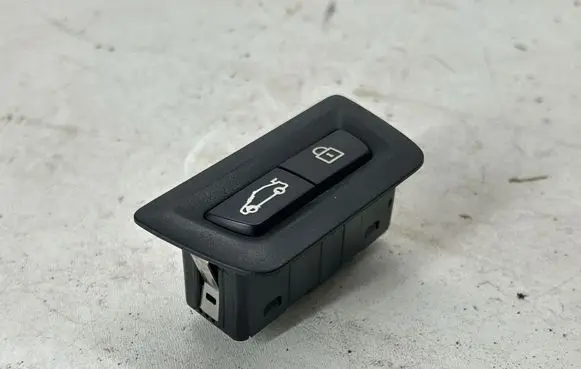 BMW 5 F10 F11 Tailgate/boot open switch button 916264504