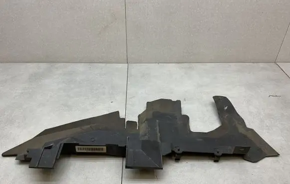 Audi Q7 4L Intercooler air guide/duct channel 4L0121283A