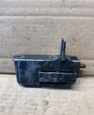 BMW 7 E38 Fuel pump bracket 2246191