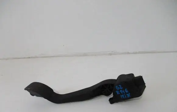 Citroen C4 I Picasso Accelerator throttle pedal 9654745380 0280755045