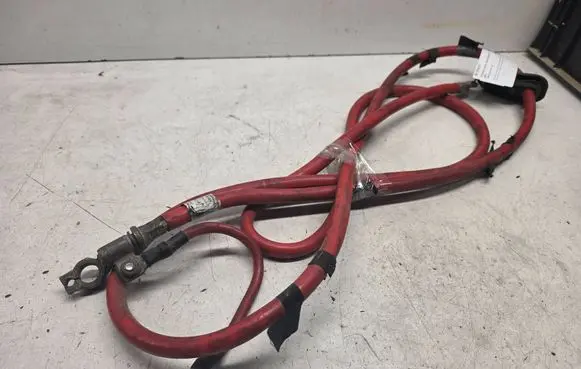 BMW 3 E46 Positive cable (battery) 700101067