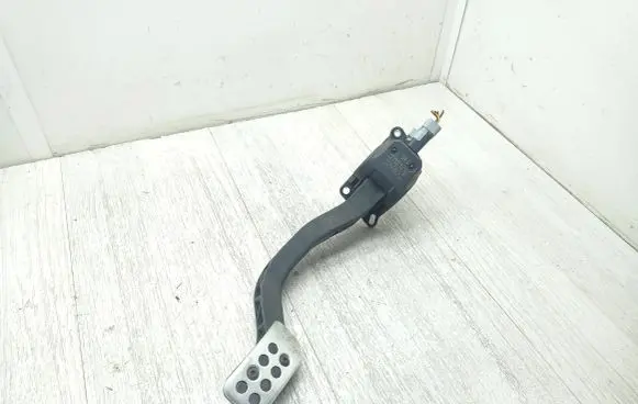 Peugeot 308 Accelerator throttle pedal 0280755123 9683001780