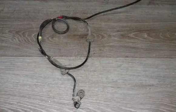 Volvo S60 ABS rear brake sensor 10071160373 3524256