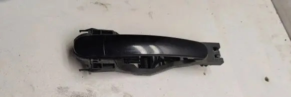 Skoda Octavia Mk2 (1Z) Front door exterior handle 6y0837886