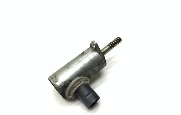 BMW X5 F15 Camshaft vanos timing valve 7605025