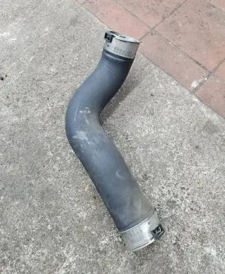 BMW 5 F10 F11 Intercooler hose/pipe 7810615 11279412G