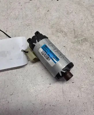 Hyundai Sonata Seat adjustment motor 885813S000